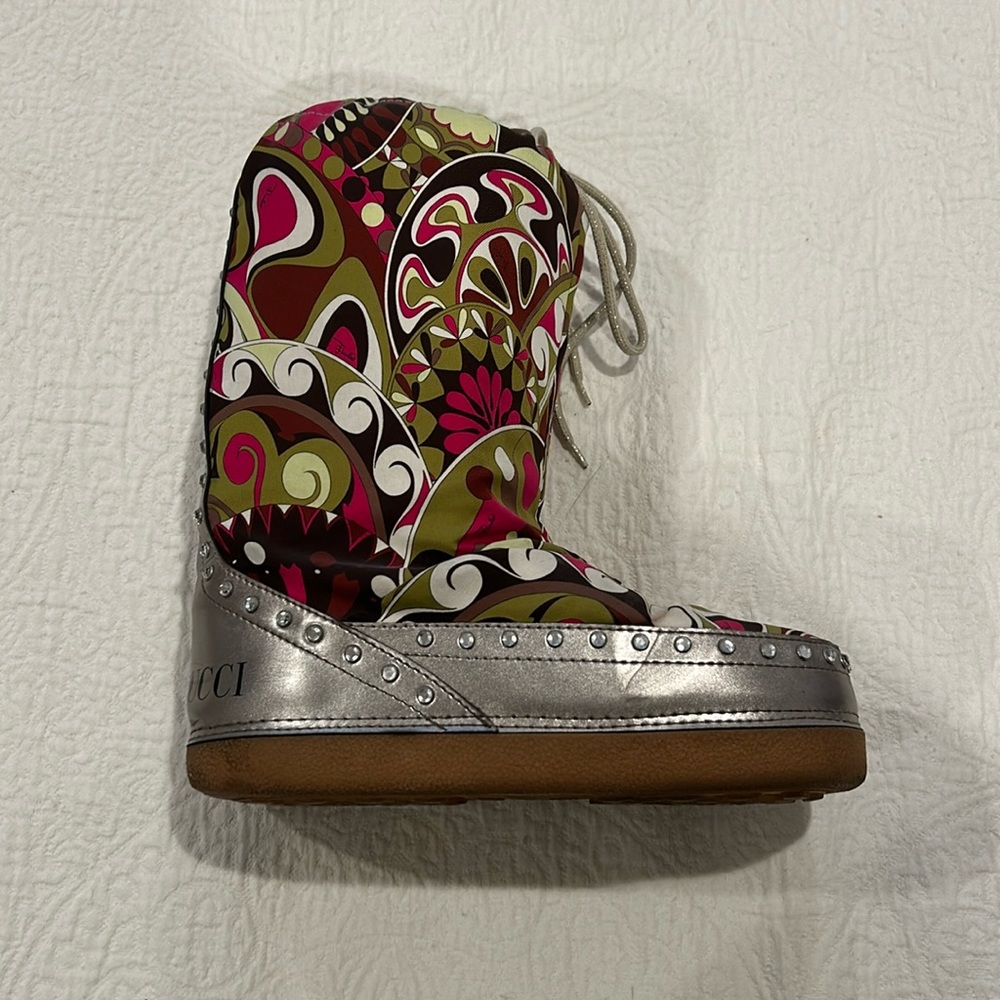 2001 EMILIO PUCCI MOON BOOTS!